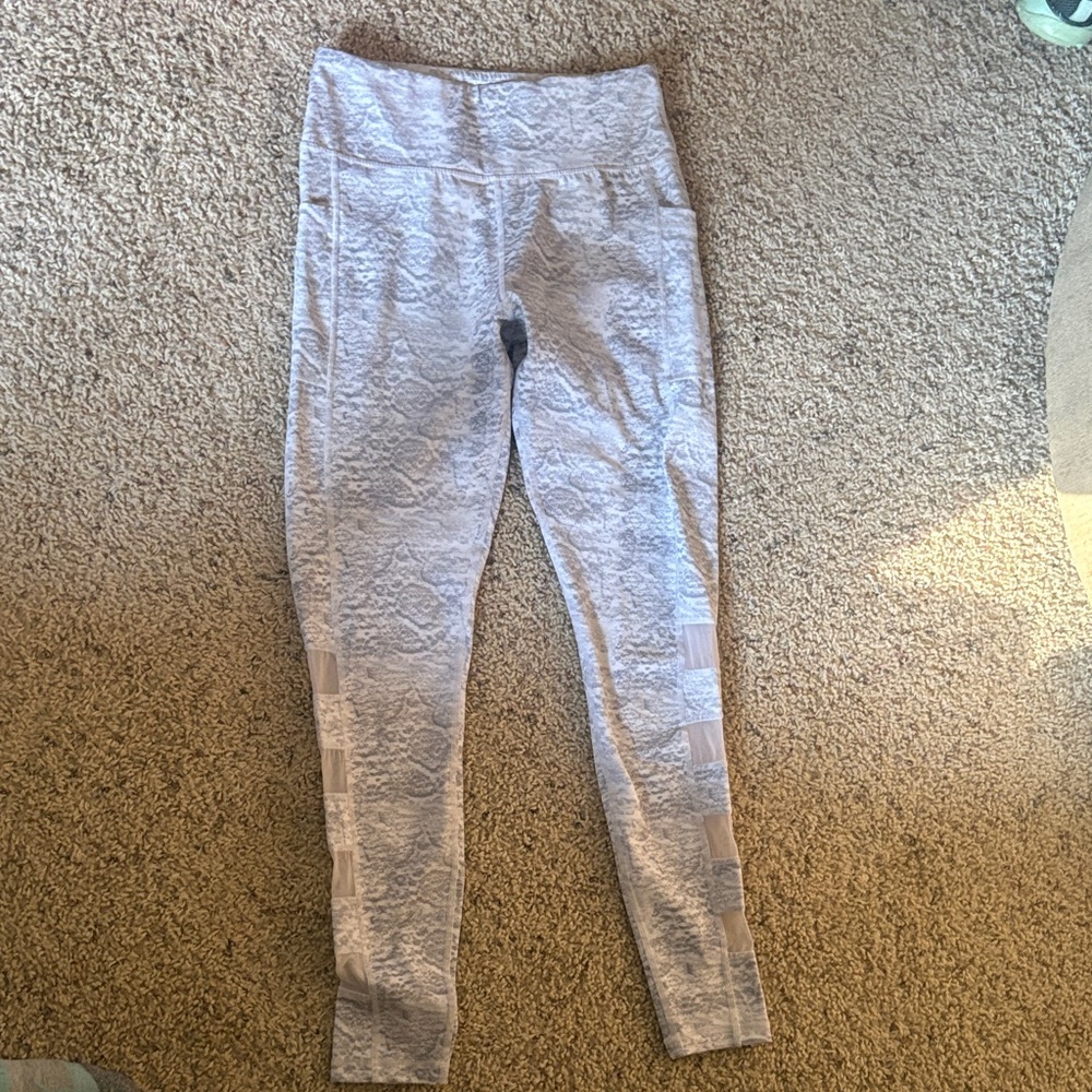 Senita Athletics Textured Light Gray Leggings